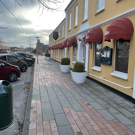 אורחן Auning Kro 3*